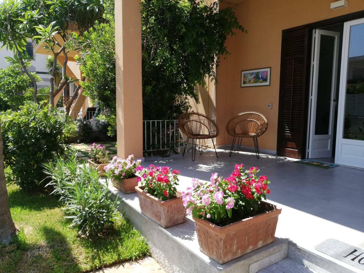 Mondello Felix - Appartamenti In Villa A 600M Dal Mare Экстерьер фото
